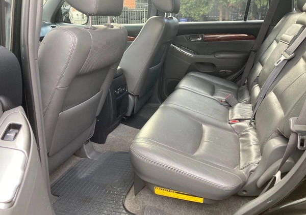 Toyota Land Cruiser cena 102090 przebieg: 320000, rok produkcji 2006 z Łódź małe 497